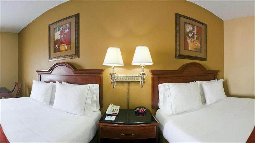 Southaven Inn Express - Memphis International Airport/Graceland Екстер'єр фото